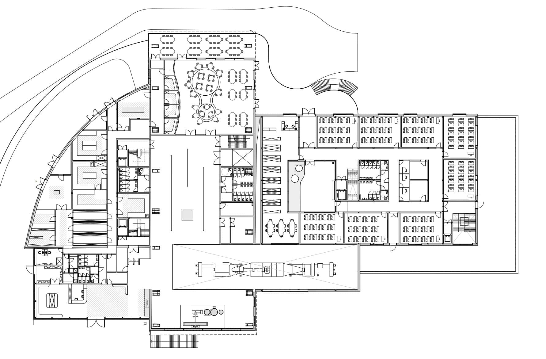 Plan du rez-de-chaussée : musée et foodcourt dans la halle, cuisines dans la rotonde, classes dans l’école